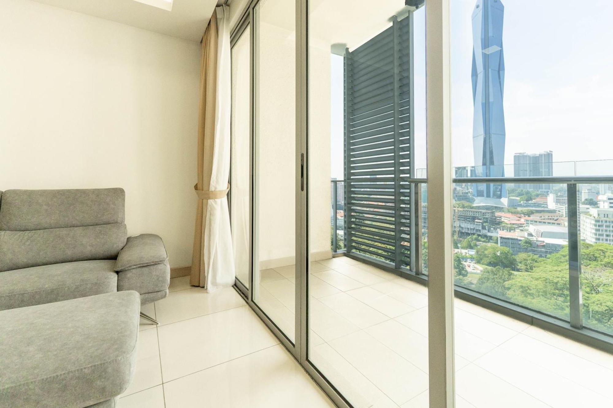 Suasana By The Pureloft Apartment *