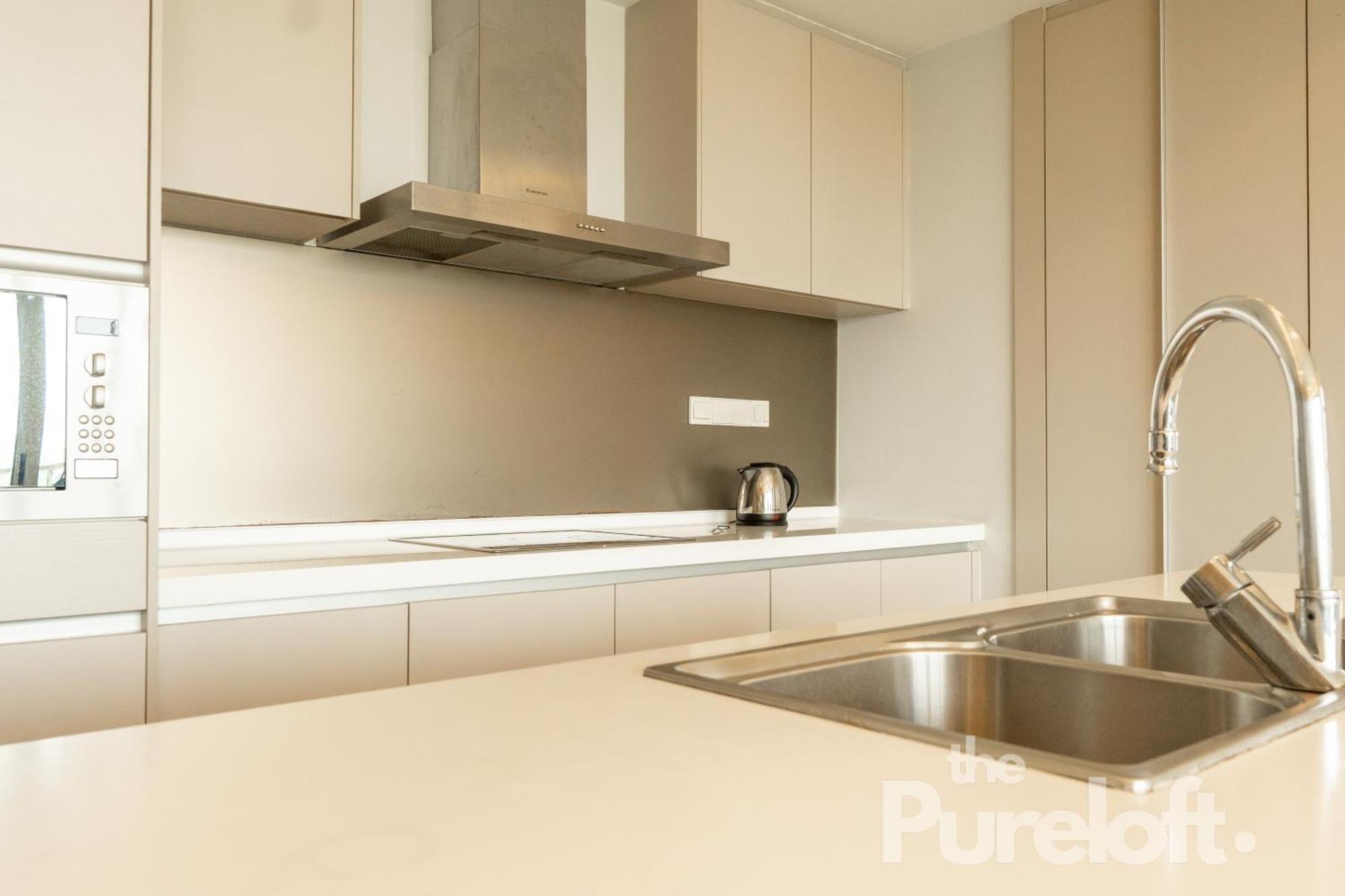 Suasana By The Pureloft Apartment